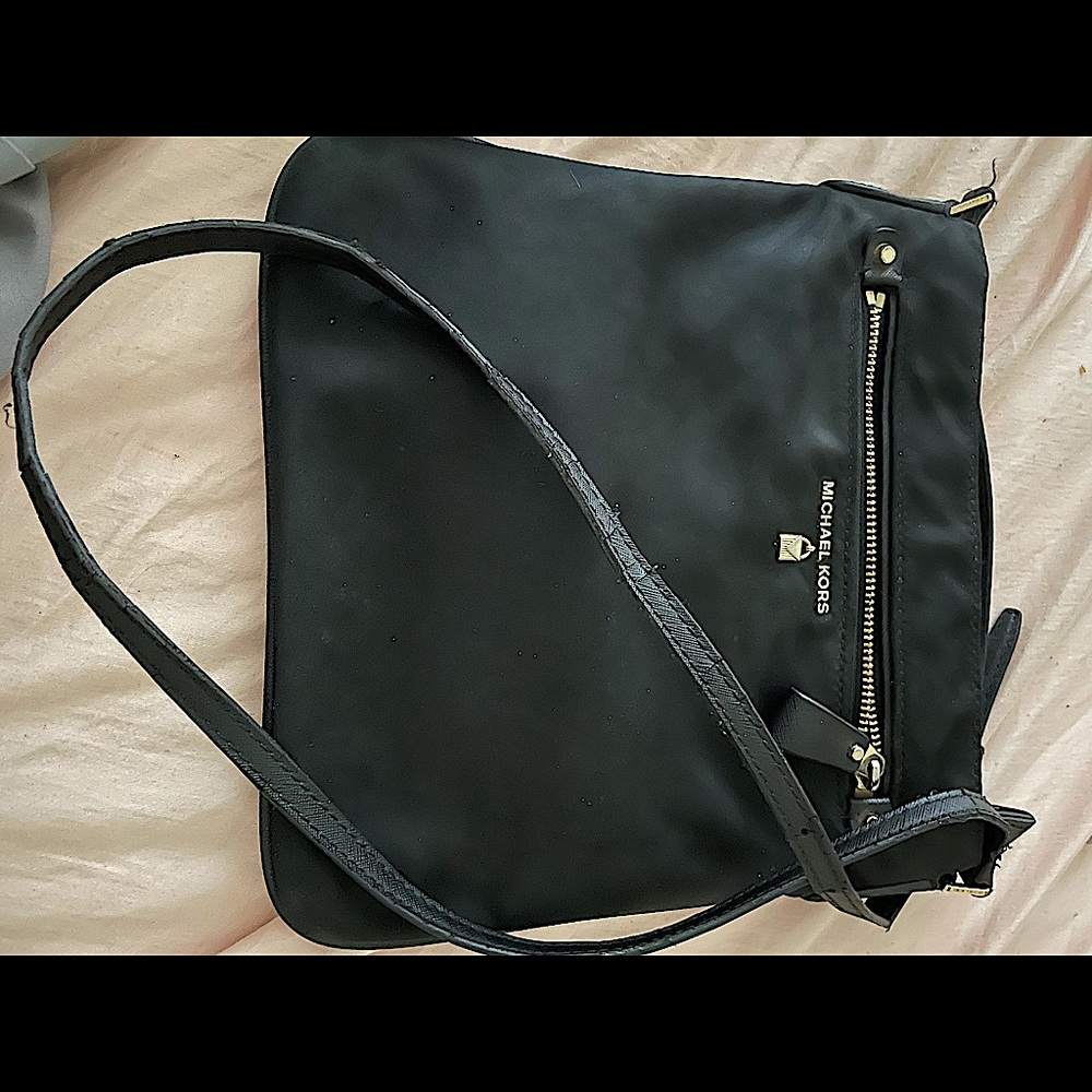 Black Kelsey Michael Kors large Nylon Cross Body bag